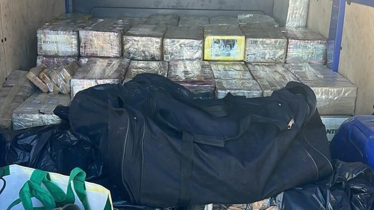 Ex-jogador sérvio detido com 1,5 toneladas de cocaína